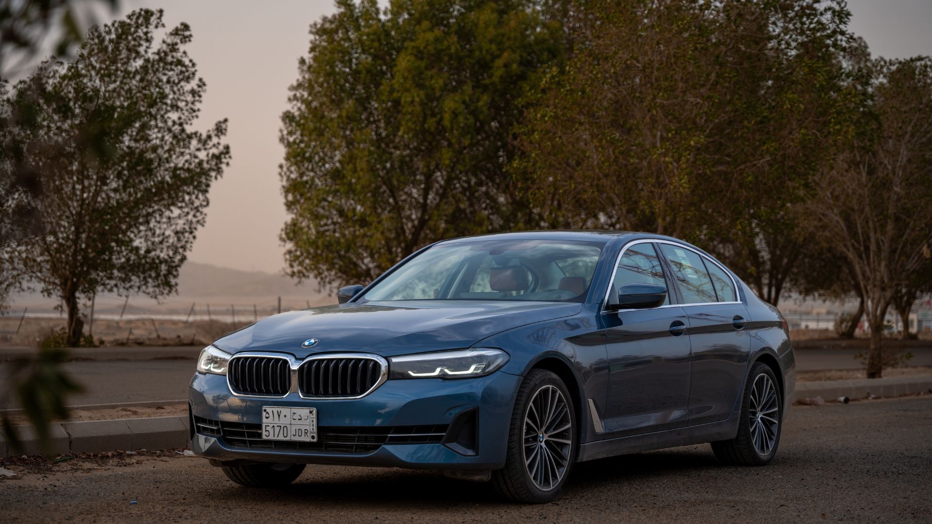 BMW   520i   2023